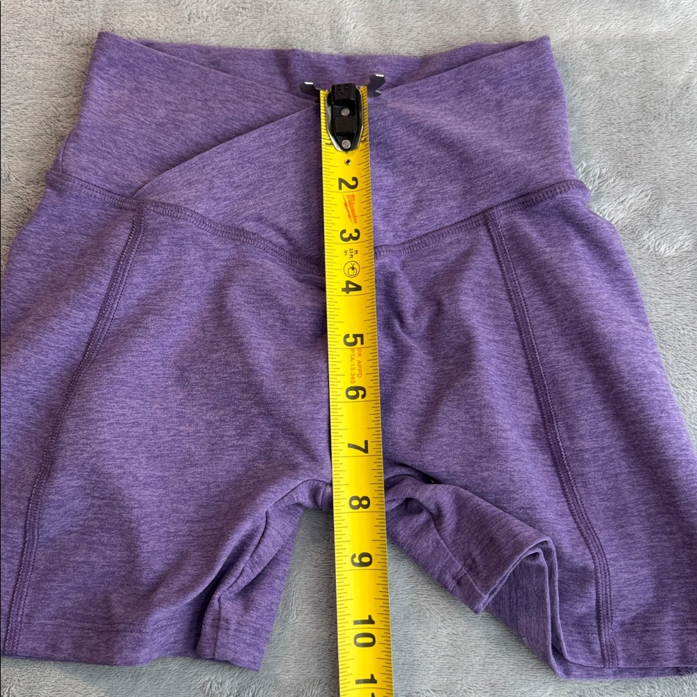 Bombshell Sportswear Tiny Waist V Front Scrunch Butt Shorts Violet Size Small - Picture 11 of 12